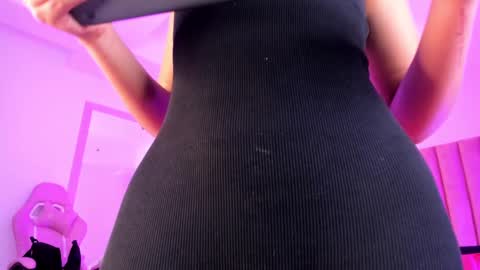 Snapshot of sussan_nicolle1 chatting on 16, 10, 2025 Sussan Nicole  online show from 16, 10, 2025