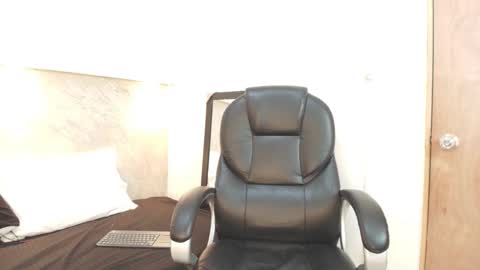 Sussy online show from 6, 1, 2026