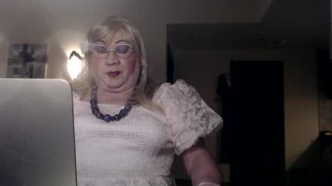 My name is Sissy or more fully Suzanna Aprilia Maria Mariquita Catarina Chinita Banci. Soy una puta - que chimba ladybug online show from 14, 2, 2025