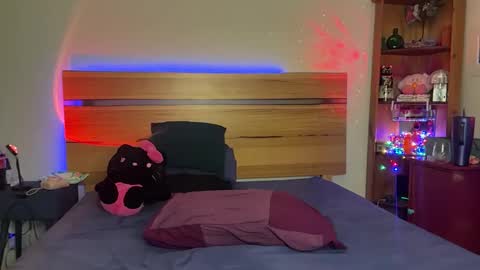 suzie stardust online show from 16, 5, 2026