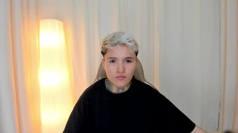 suzu_wolf online show from 15, 10, 2025