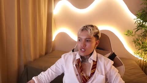 suzu_wolf online show from 18, 10, 2025