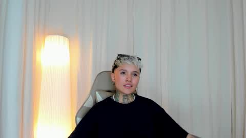 suzu_wolf online show from 21, 10, 2025