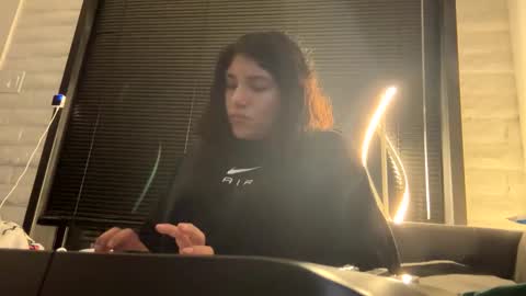 Suzy online show from 22, 11, 2025