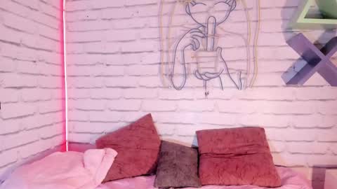 Snapshot of suzylee_ chatting on 7, 6, 2026 suzylee_ online show from 7, 6, 2026