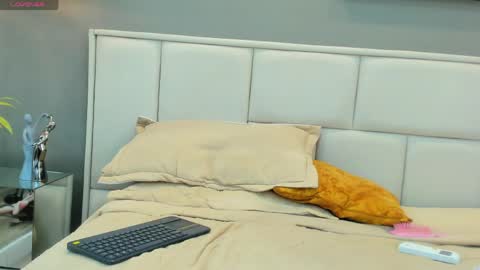 Snapshot of sven_basquiat chatting on 5, 4, 2026 Sven online show from 5, 4, 2026