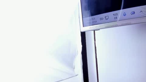 Snapshot of sven_basquiat chatting on 4, 5, 2026 Sven online show from 4, 5, 2026