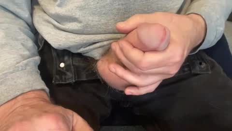 Snapshot of svscruz831 chatting on 22, 10, 2025 VersDad55 online show from 22, 10, 2025