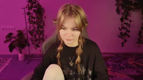 Snapshot of swag_evalution chatting on 17, 10, 2025 Eva online show from 17, 10, 2025