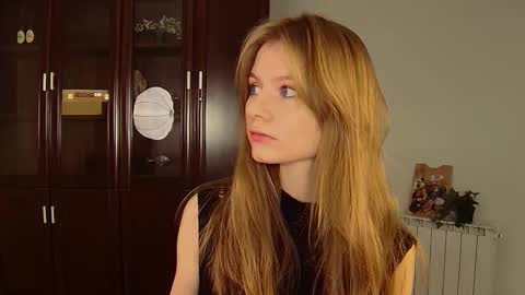 Snapshot of swag_evalution chatting on 1, 11, 2025 Eva online show from 1, 11, 2025