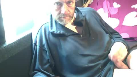 Snapshot of swartarn chatting on 14, 6, 2026 ArnSwart online show from 14, 6, 2026