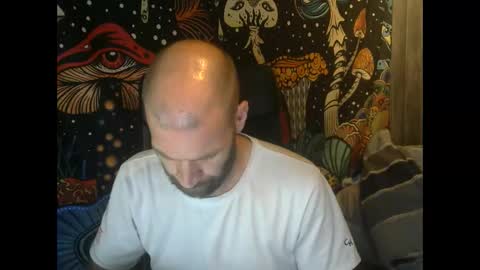 Snapshot of swedenlovetrans chatting on 26, 5, 2026 DaddyforTS online show from 26, 5, 2026