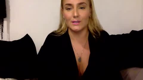 Snapshot of swedish_candii chatting on 18, 1, 2025 Swedish Candii online show from 18, 1, 2025