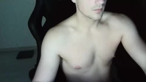 Snapshot of sweeeettt___ chatting on 14, 9, 2025 sweeeettt___ online show from 14, 9, 2025