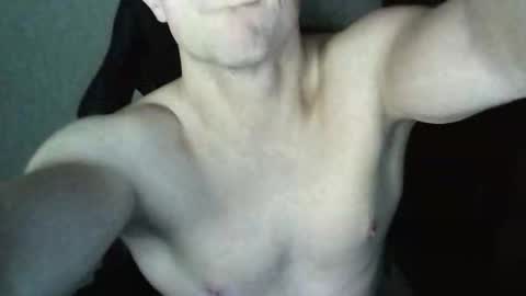 Snapshot of sweeeettt___ chatting on 21, 9, 2025 sweeeettt___ online show from 21, 9, 2025