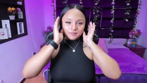 sweet ana  online show from 4, 1, 2025