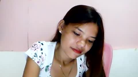 Snapshot of sweet01pinay chatting on 31, 7, 2026 sweet01pinay online show from 31, 7, 2026