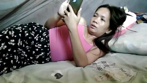 sweet818957 online show from 12, 1, 2025