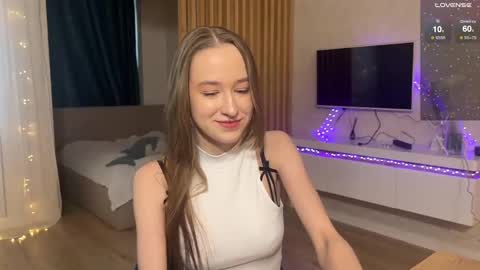 Monica  GTM 3MoTuWeFrSa 500pm-1000pm  online show from 29, 12, 2024