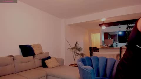 Snapshot of sweet_ailin chatting on 19, 11, 2025 sweet_ailin online show from 19, 11, 2025