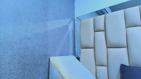 Amye  online show from 8, 9, 2025