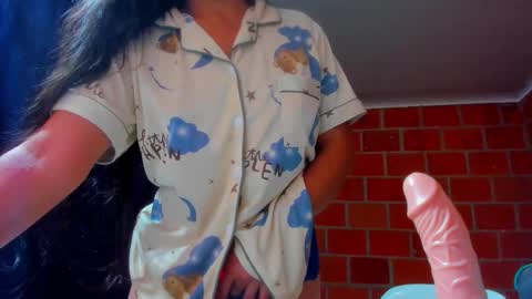 Snapshot of sweet_and_hot_alaia chatting on 4, 2, 2026 sweet and hot alaia online show from 4, 2, 2026