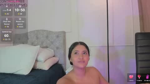 Asheley online show from 4, 10, 2025