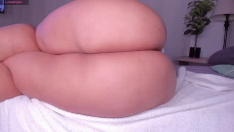 Snapshot of sweet_booty1 chatting on 5, 2, 2025 Chelsy online show from 5, 2, 2025