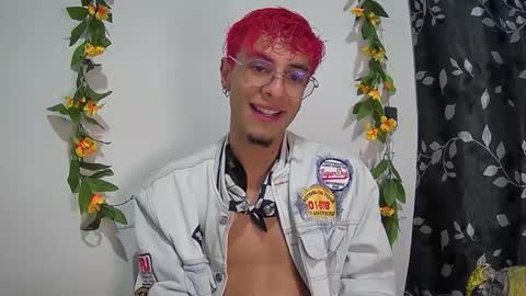 Snapshot of sweet_boy2224 chatting on 28, 11, 2025 sweet_boy2224 online show from 28, 11, 2025