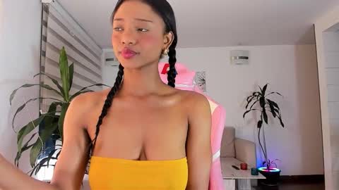 Snapshot of sweet_brunette88 chatting on 16, 10, 2025 sweet_brunette88 online show from 16, 10, 2025
