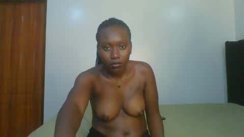 Snapshot of sweet_camila5 chatting on 20, 10, 2025 Camila online show from 20, 10, 2025