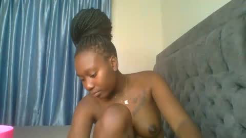 Camila online show from 2, 11, 2025