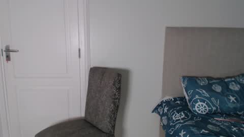 Chantelle online show from 2, 2, 2025