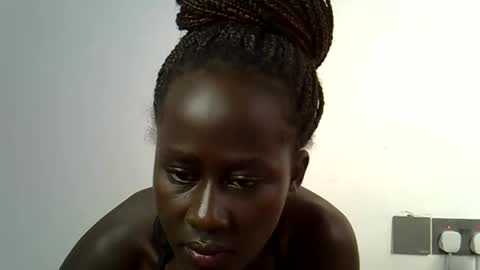 sweet_diva19 online show from 18, 9, 2025