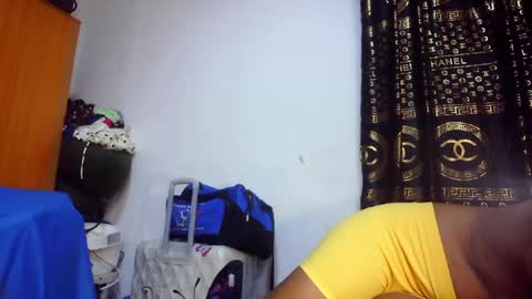 Snapshot of sweet_ebonycum chatting on 4, 8, 2026 sweet_ebonycum online show from 4, 8, 2026