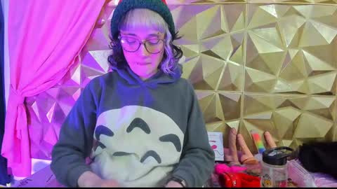 Snapshot of sweet_emmili chatting on 14, 12, 2024 emmili online show from 14, 12, 2024