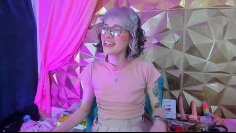 Snapshot of sweet_emmili chatting on 28, 12, 2024 emmili online show from 28, 12, 2024