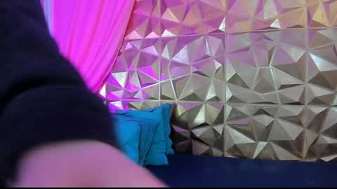 Snapshot of sweet_emmili chatting on 13, 1, 2025 emmili online show from 13, 1, 2025