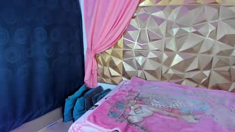 Snapshot of sweet_emmili chatting on 9, 2, 2025 emmili online show from 9, 2, 2025