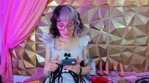 Snapshot of sweet_emmili chatting on 13, 2, 2025 emmili online show from 13, 2, 2025