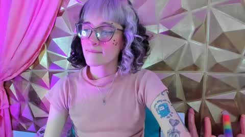 Snapshot of sweet_emmili chatting on 16, 2, 2025 emmili online show from 16, 2, 2025