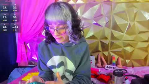 Snapshot of sweet_emmili chatting on 7, 3, 2025 emmili online show from 7, 3, 2025