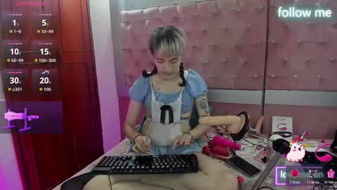  emmili  online show from 18, 11, 2025