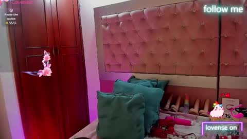  emmili  online show from 9, 2, 2026