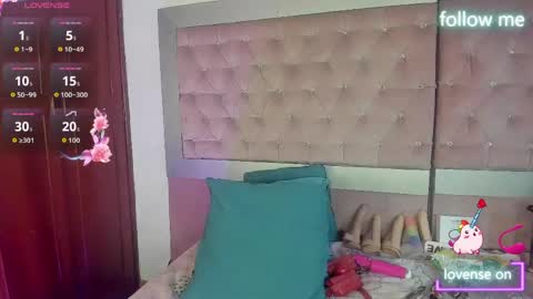  emmili  online show from 16, 4, 2026