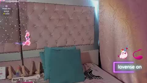 Snapshot of sweet_emmili chatting on 22, 7, 2026 emmili online show from 22, 7, 2026