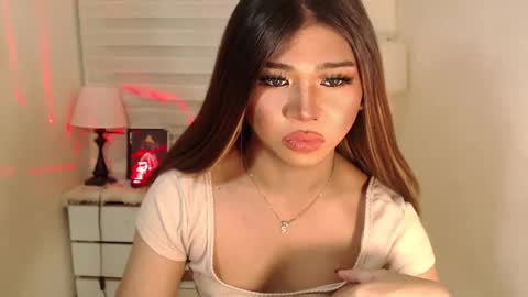 Snapshot of sweet_hoelly chatting on 31, 1, 2025 Slutty Shannel online show from 31, 1, 2025