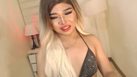 Snapshot of sweet_hoelly chatting on 17, 2, 2025 Slutty Shannel online show from 17, 2, 2025