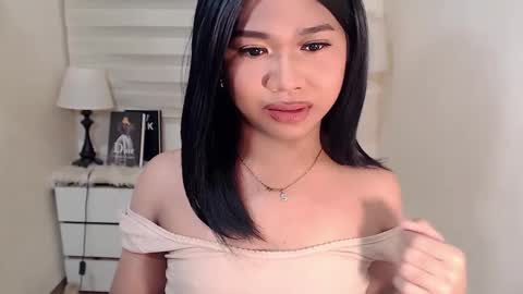 Snapshot of sweet_hoelly chatting on 24, 2, 2025 Slutty Shannel online show from 24, 2, 2025