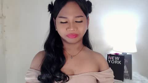Snapshot of sweet_hoelly chatting on 4, 3, 2025 Slutty Shannel online show from 4, 3, 2025